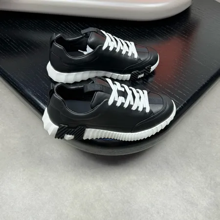 エルメス カジュアルシューズ