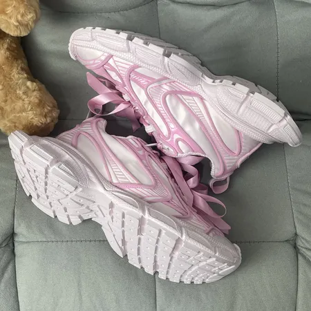 バレンシアガ スニーカー