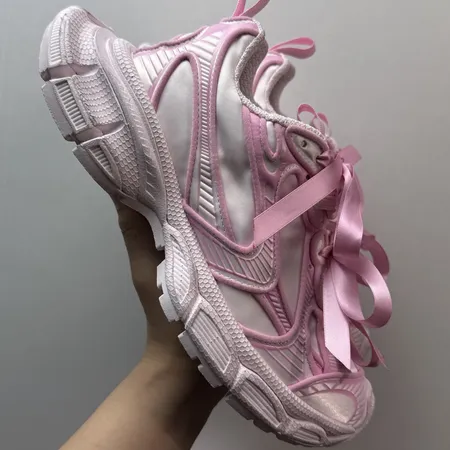 バレンシアガ スニーカー