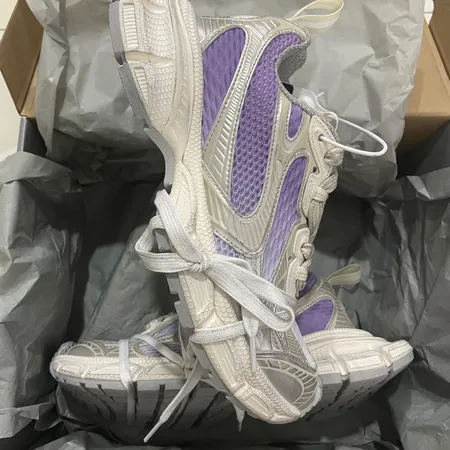 バレンシアガ スニーカー