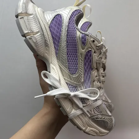 バレンシアガ スニーカー