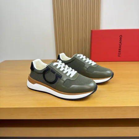 フェラガモ スニーカー