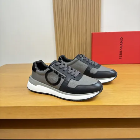 フェラガモ スニーカー
