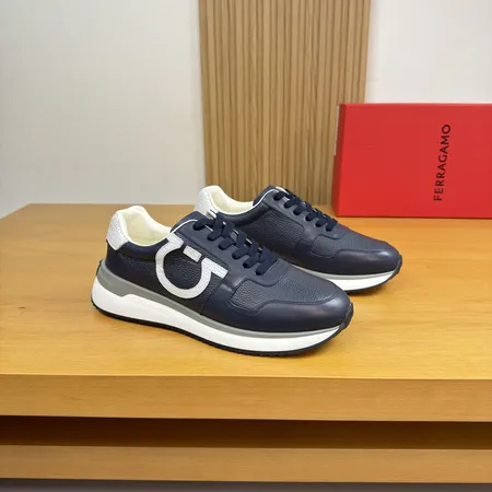 フェラガモ スニーカー
