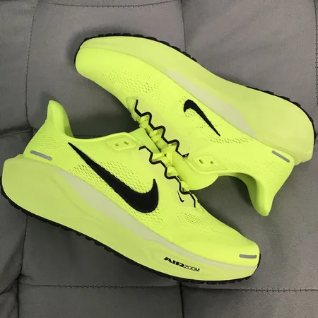 ナイキ スニーカー