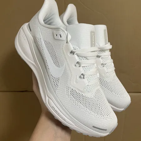 ナイキ スニーカー