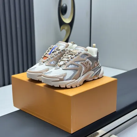 ルイヴィトン スニーカー