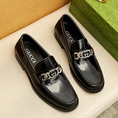 グッチ ビジネスシューズ