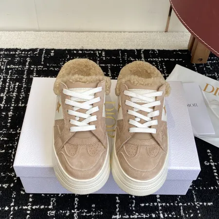 ディオール カジュアルシューズ