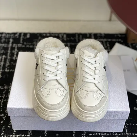 ディオール カジュアルシューズ