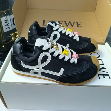 ロエベ カジュアルシューズ