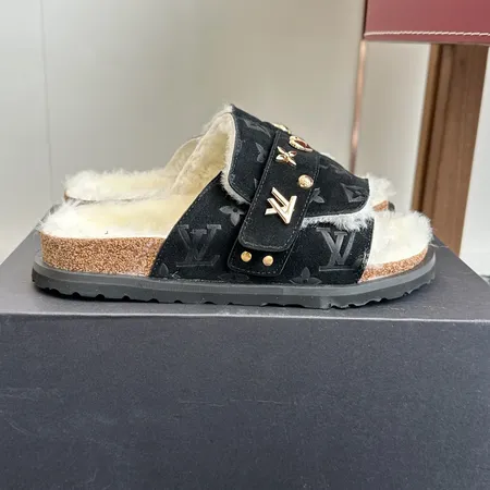 ルイヴィトン スリッパ