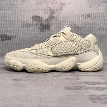 アディダス スニーカー