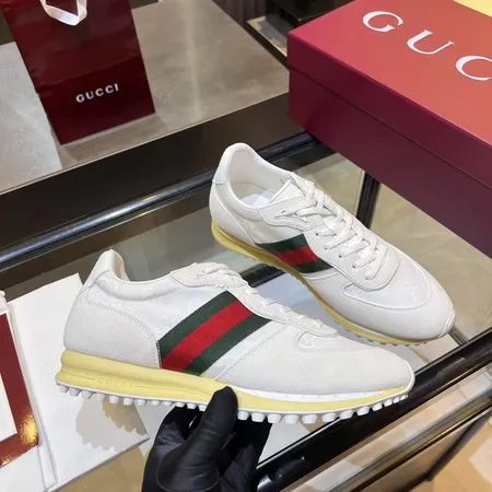 グッチ スニーカー