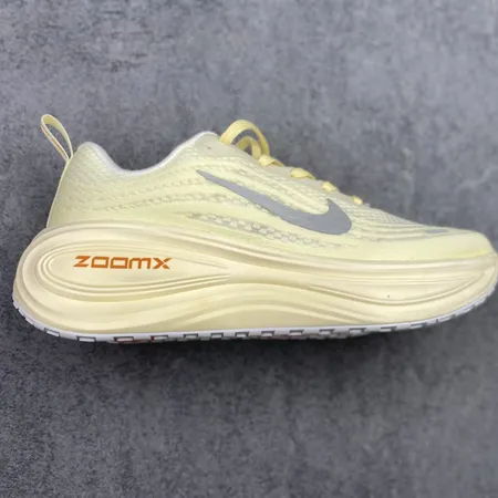 ナイキ スニーカー