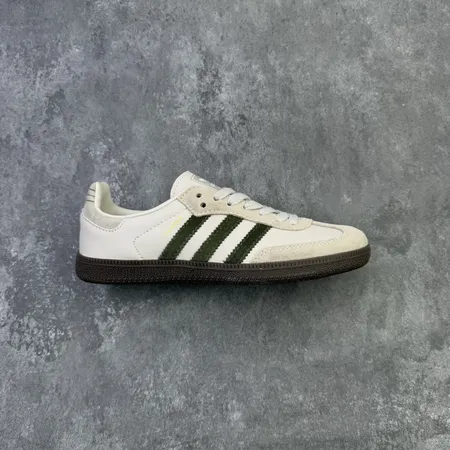 アディダス カジュアルシューズ