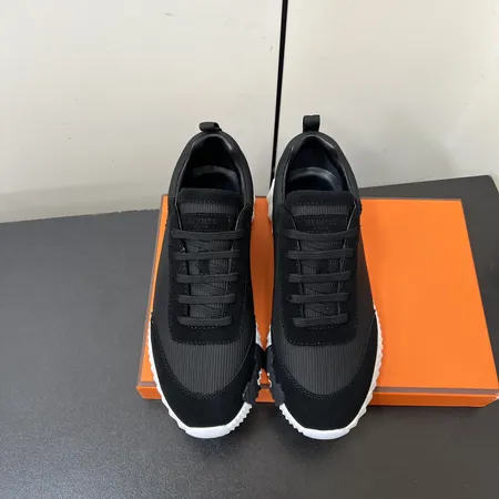 エルメス カジュアルシューズ