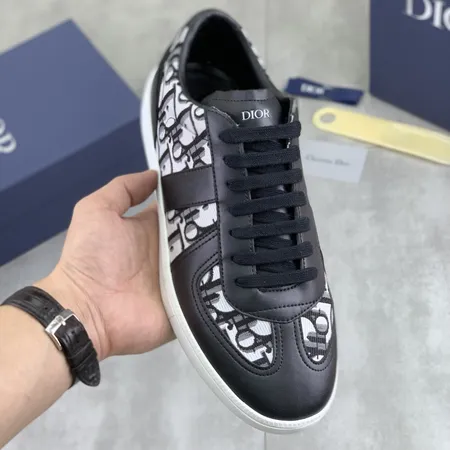 ディオール カジュアルシューズ