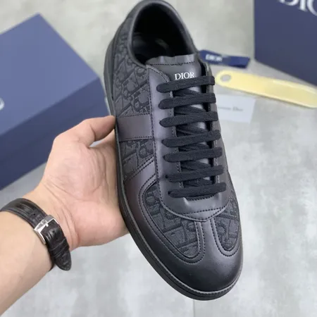 ディオール カジュアルシューズ