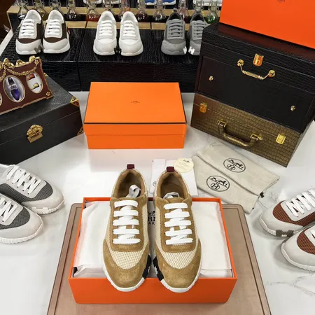 エルメス スニーカー