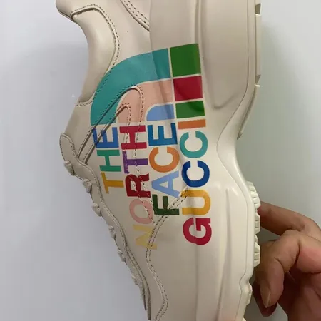 ノースフェイス スニーカー