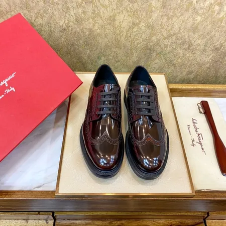 フェラガモ ビジネスシューズ