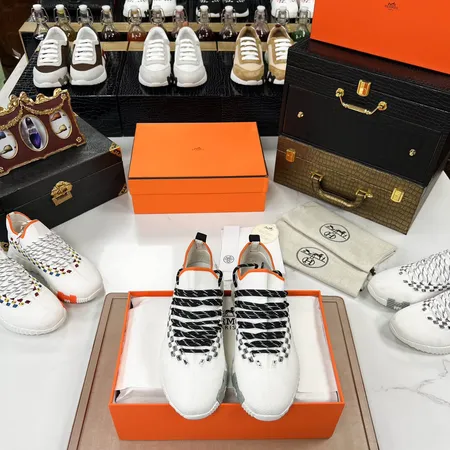 エルメス スニーカー