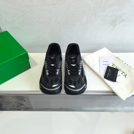 ボッテガ ヴェネタ スニーカー