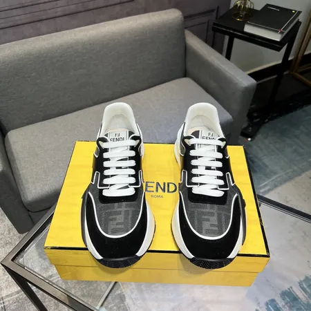 フェンディ カジュアルシューズ