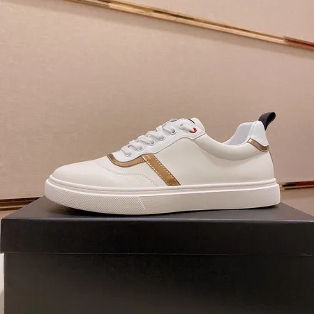 アルマーニ カジュアルシューズ