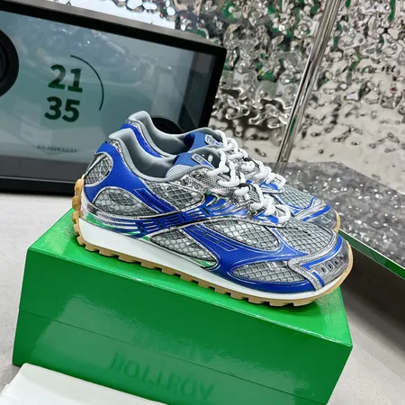 ボッテガ ヴェネタ スニーカー