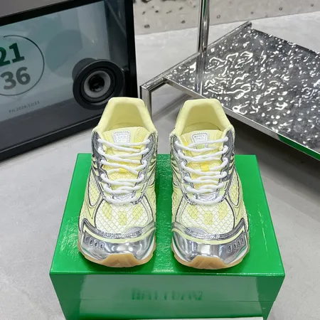 ボッテガ ヴェネタ スニーカー