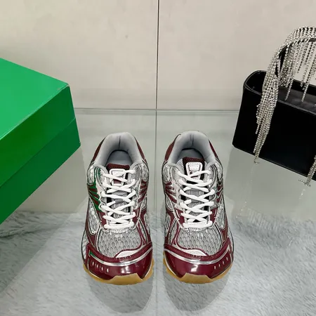 ボッテガ ヴェネタ スニーカー