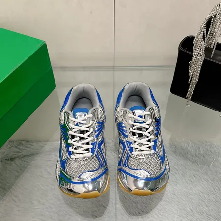 ボッテガ ヴェネタ スニーカー