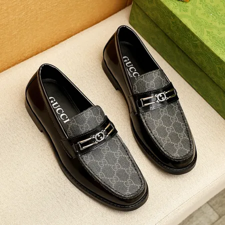 グッチ ビジネスシューズ