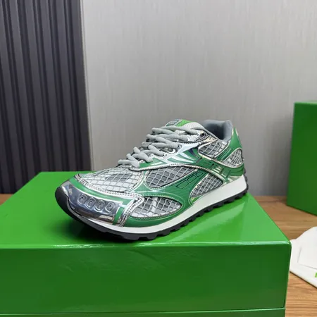 ボッテガ ヴェネタ スニーカー