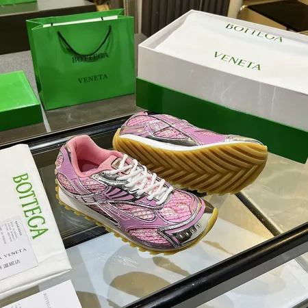 ボッテガ ヴェネタ スニーカー