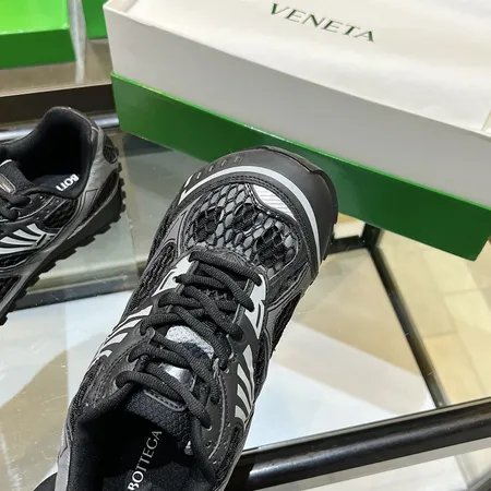 ボッテガ ヴェネタ スニーカー