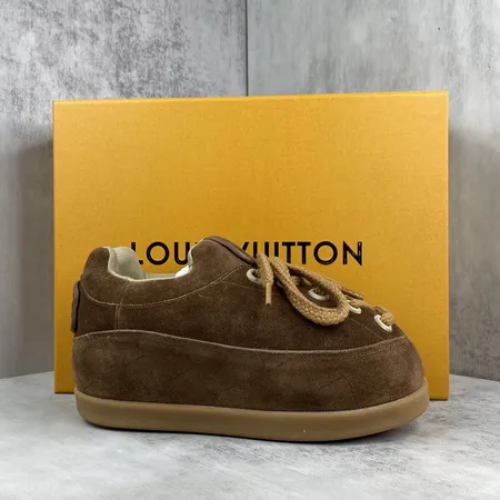 ルイヴィトン カジュアルシューズ