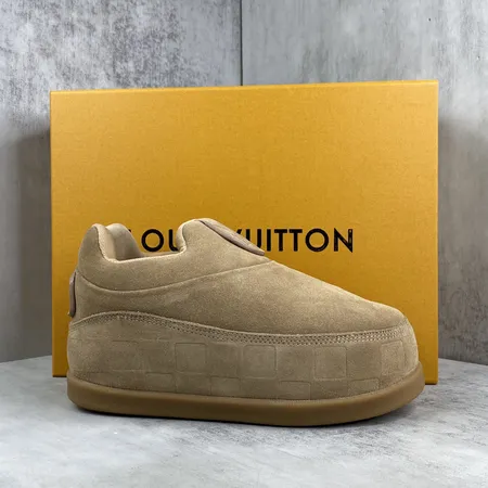 ルイヴィトン カジュアルシューズ