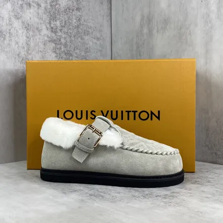 ルイヴィトン カジュアルシューズ