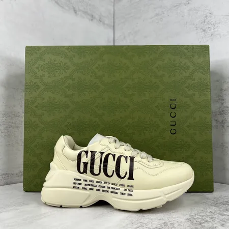 グッチ スニーカー