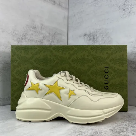 グッチ スニーカー