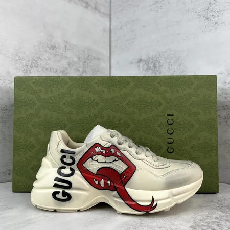 グッチ スニーカー