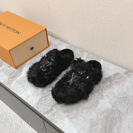 ルイヴィトン スリッパ