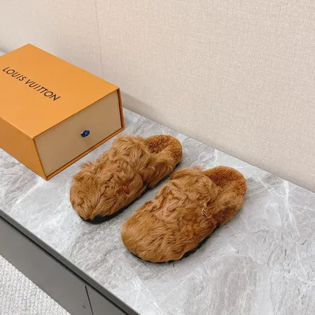ルイヴィトン スリッパ