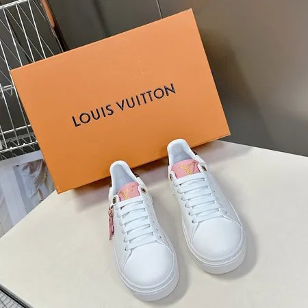 ルイヴィトン カジュアルシューズ