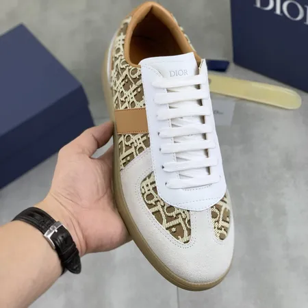 ディオール カジュアルシューズ