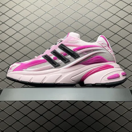 アディダス スニーカー