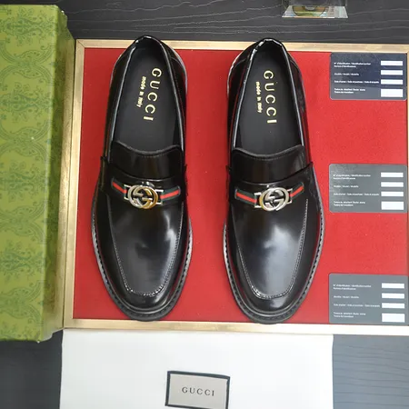 グッチ ビジネスシューズ